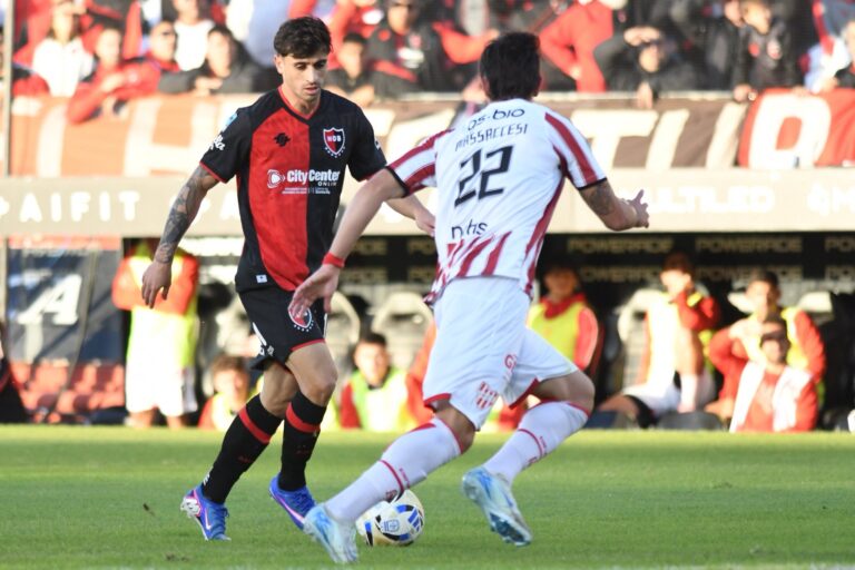 Newell’s lo empató sobre la hora y sigue sumando