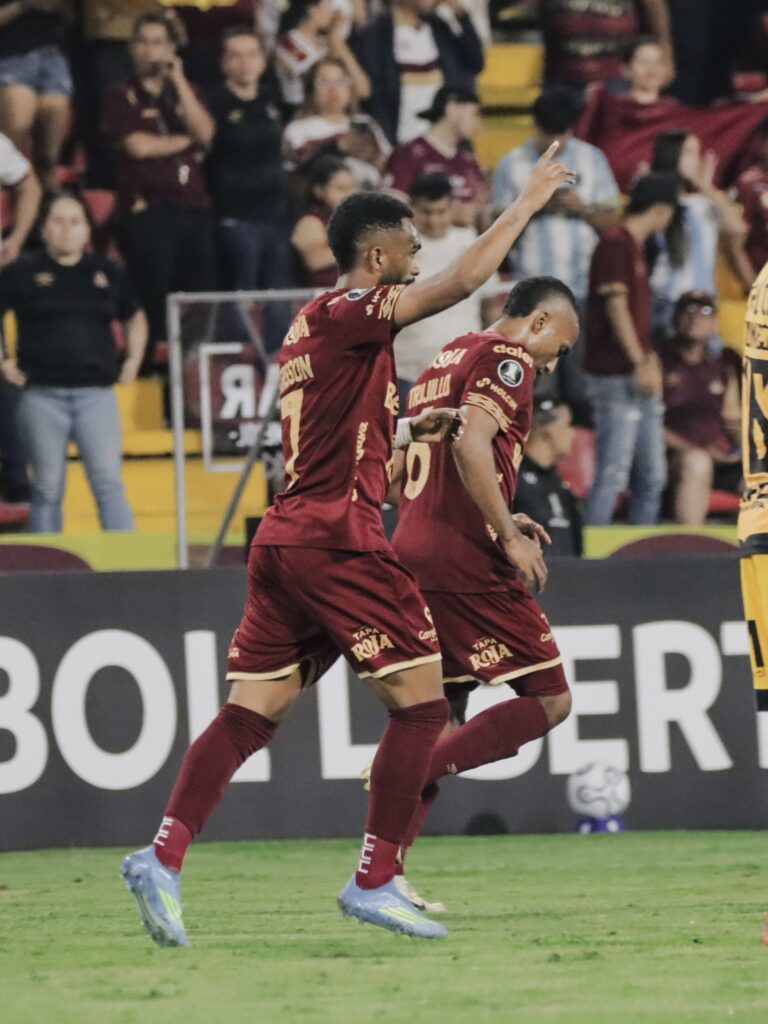 Tolima impuso su ley en Ibagué y aprieta el Grupo B de la Libertadores