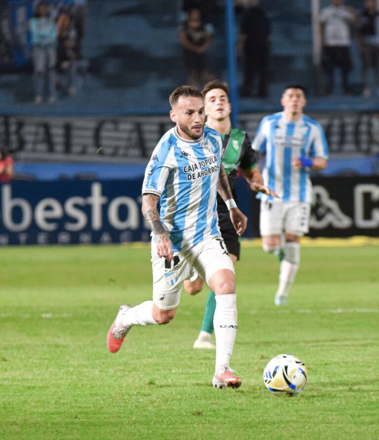 El Decano perdonó a Banfield y se despidió con bronca de su gente