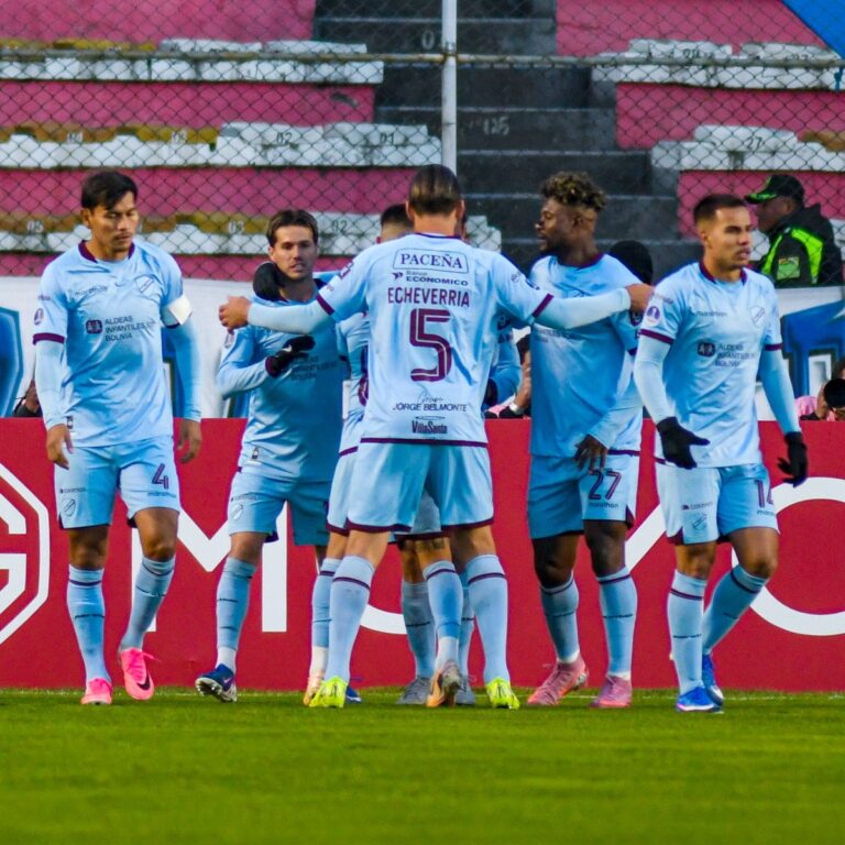 Bolívar derrotó a Gremio y tomó ventaja en la serie