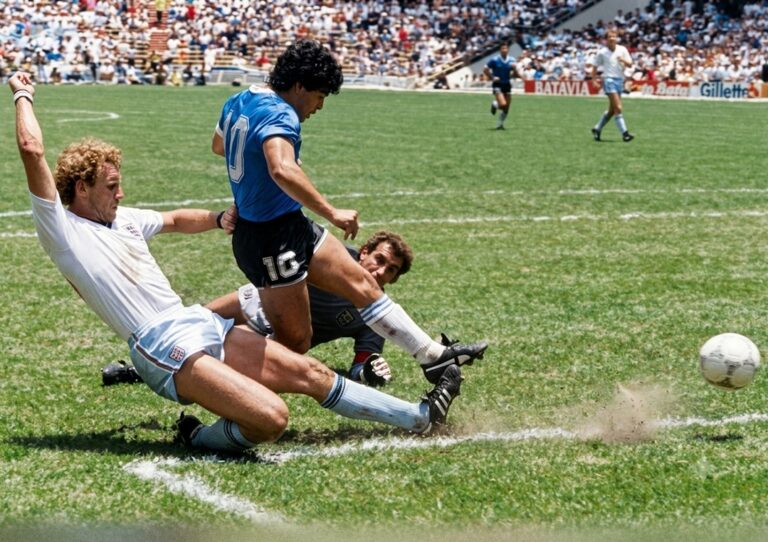 Argentina e Inglaterra se juegan el pase a la final del Mundial