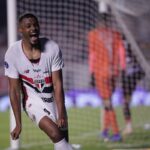 São Paulo golpeó en los momentos clave y eliminó a Bolívar